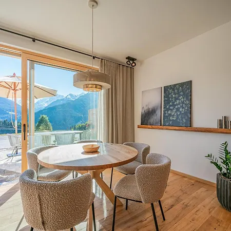 Premium Almrauschedelweiss Apartman Hollersbach im Pinzgau
